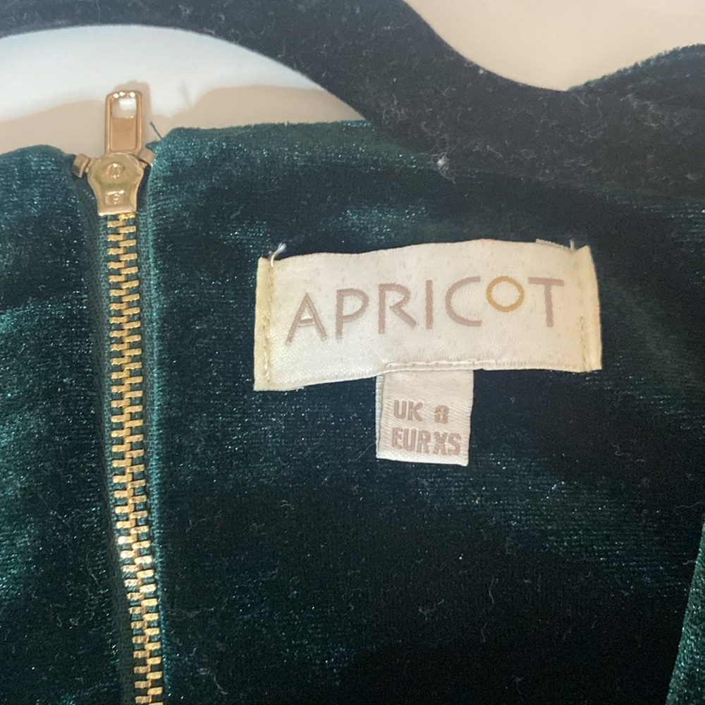 Holiday Emerald green dress - Picture 6 of 6